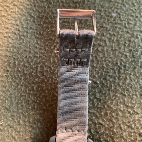 Men’s Victorinox Swiss Army watch with gray nylon strap. Comes with box. - Picture 6 of 16